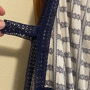 Max Studio Women's peek-a-boo shoulder blouse 100% cotton